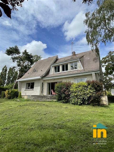 Maison de ville - 144 m² - 5 pièces