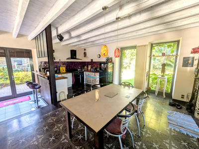 Maison - 184 m² - 7 pièces