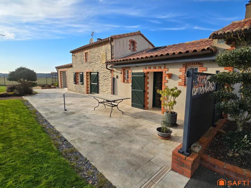 Maison - 137 m² - 5 pièces