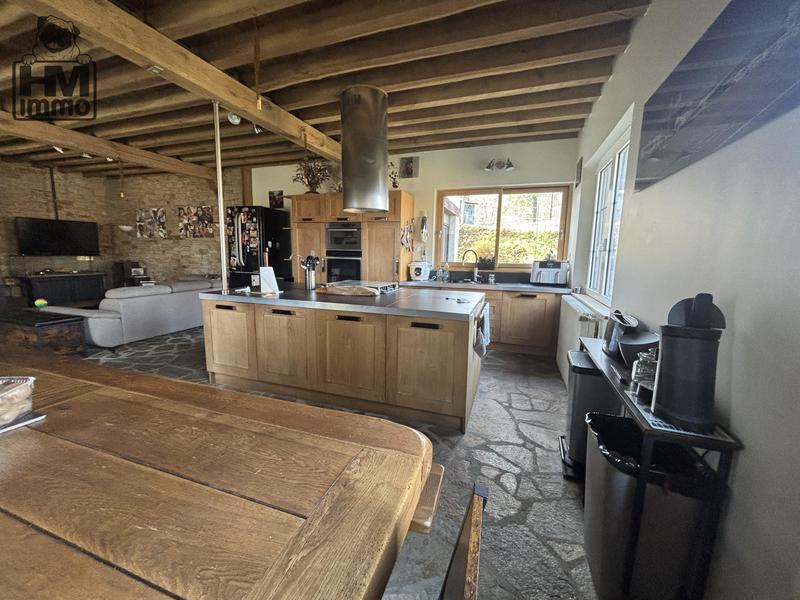 Maison - 182 m² - 6 pièces