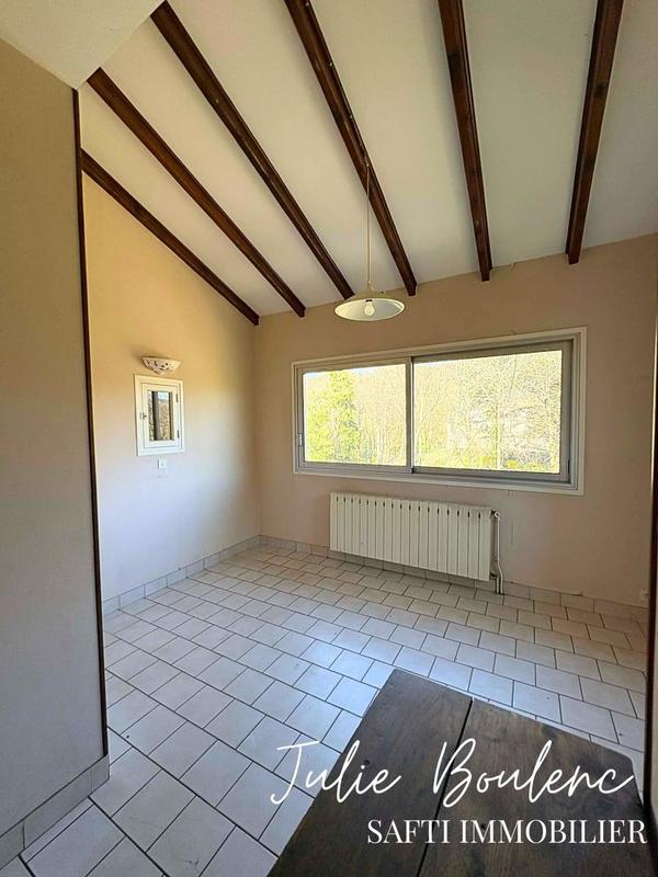 Maison - 341 m² - 12 pièces