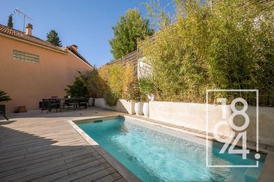 Maison - 102 m² - 5 pièces