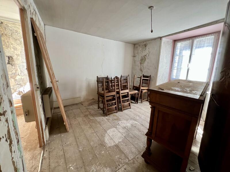 Maison ancienne - 150 m² - 10 pièces