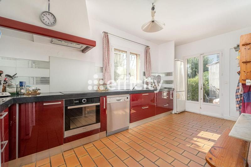 Villa - 170 m² - 6 pièces