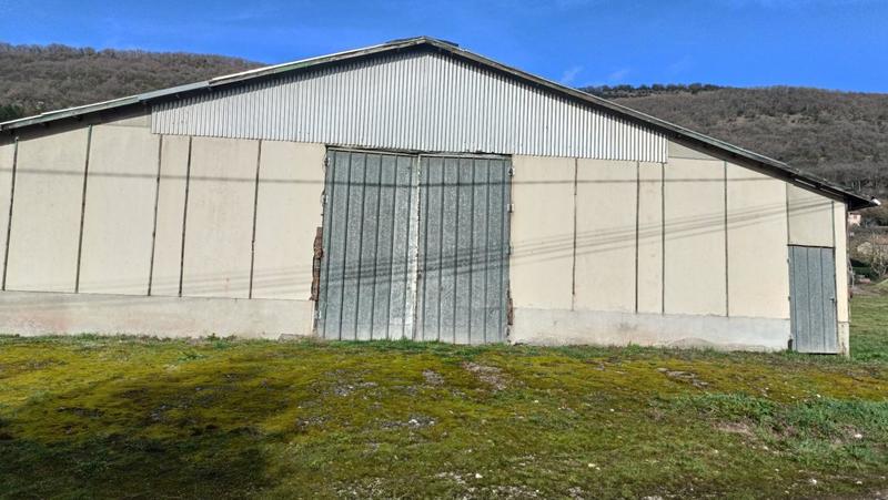 Terrain industriel - 4 838 m²