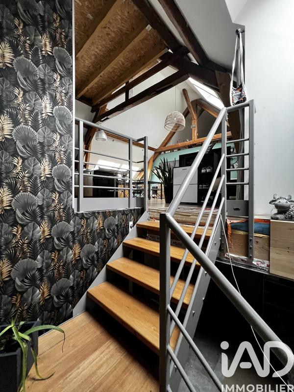 Loft - 130 m² - 4 pièces