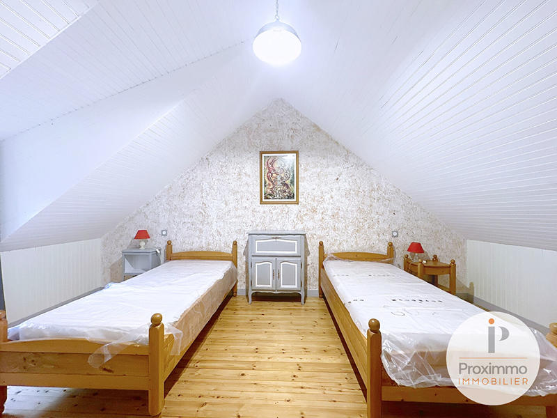 Maison - 104 m² - 4 pièces