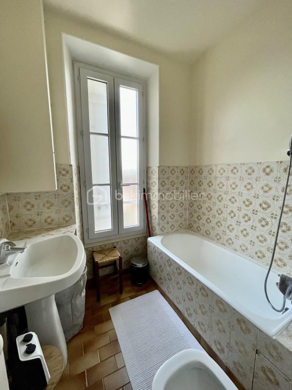 Maison en pierre - 154 m² - 7 pièces