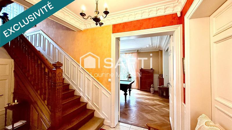 Maison - 207 m² - 8 pièces