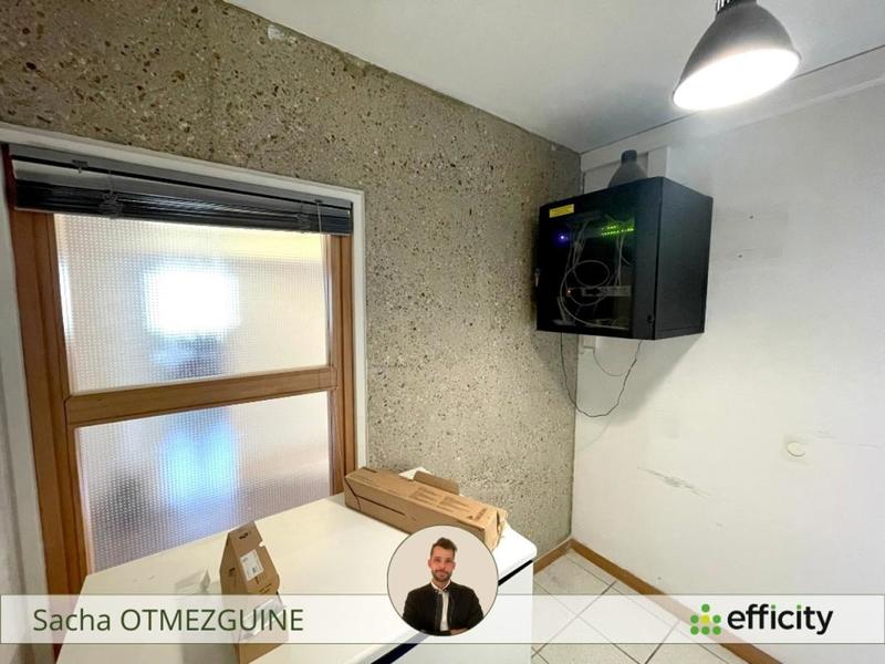 Appartement - 93 m² - 6 pièces