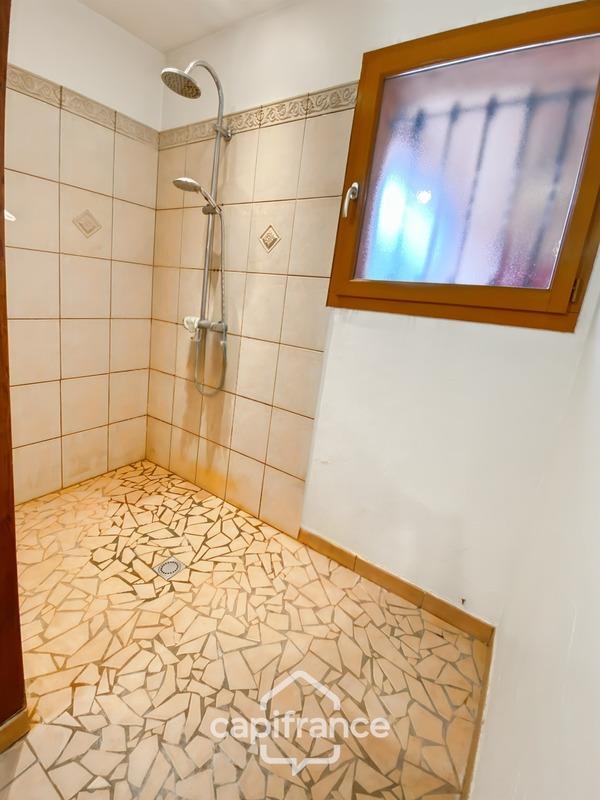 Maison - 144 m² - 7 pièces