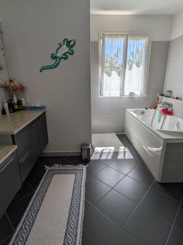 Maison - 198 m² - 7 pièces