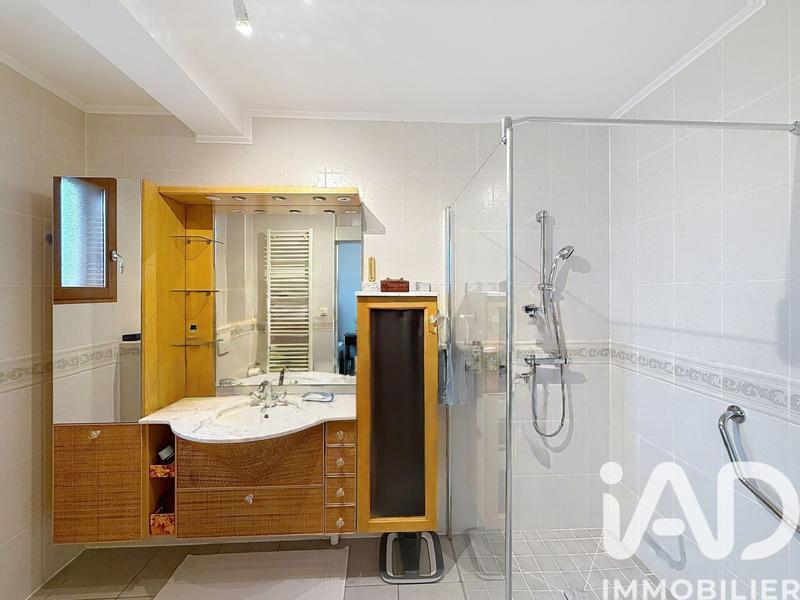 Maison - 165 m² - 7 pièces