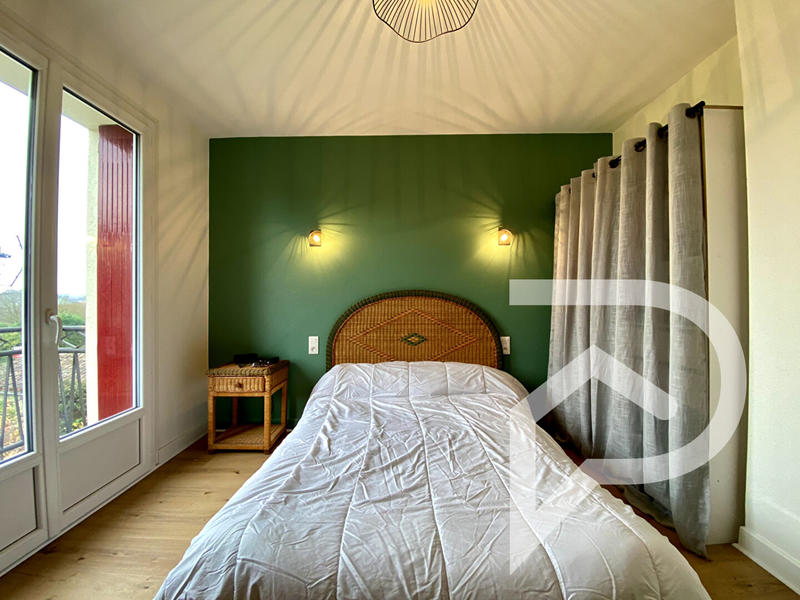 Maison - 99 m² - 4 pièces