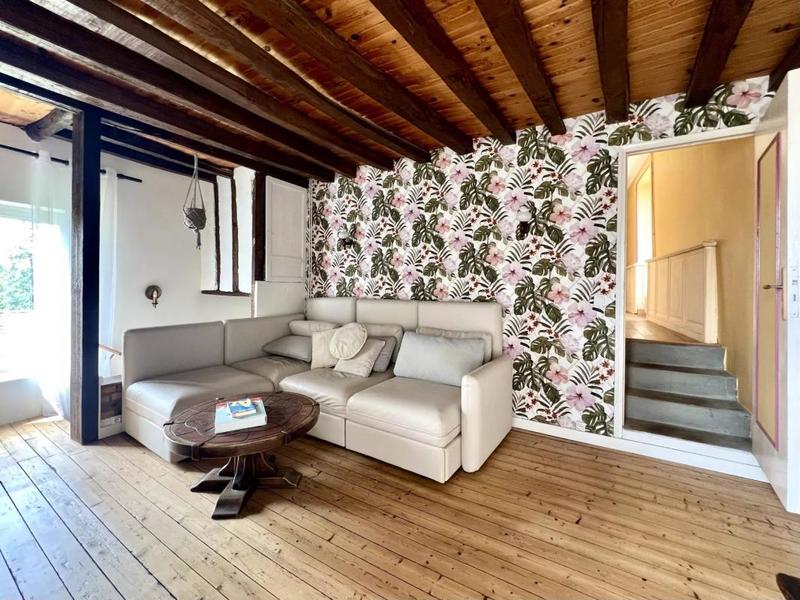 Maison - 148 m² - 9 pièces