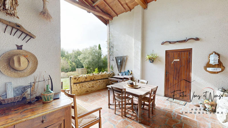 Maison ancienne - 310 m² - 12 pièces