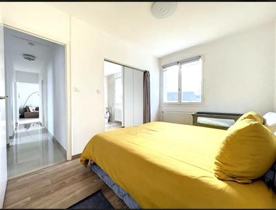 Maison - 80 m² - 5 pièces