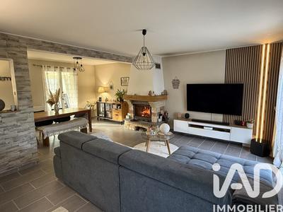 Maison - 143 m² - 6 pièces
