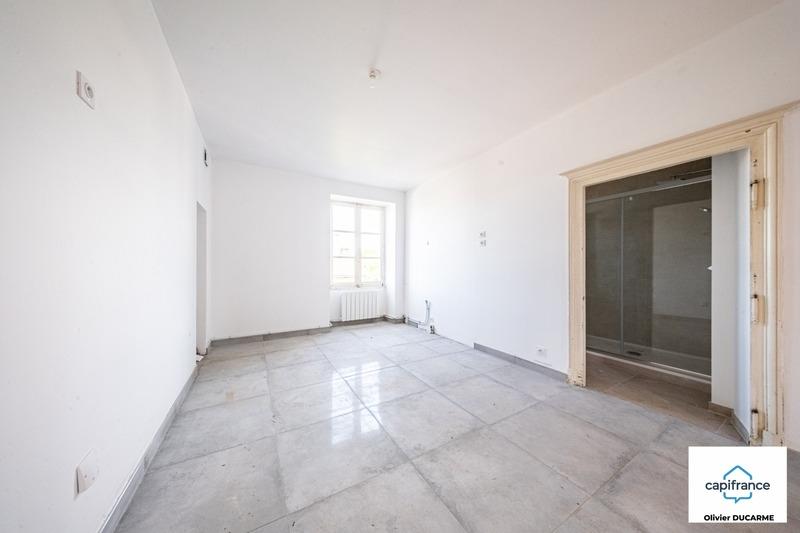 Appartement - 94 m² - 3 pièces