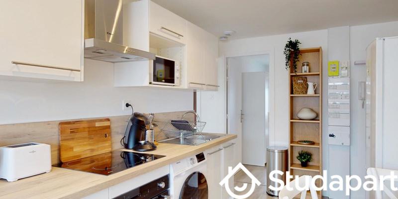 Chambre - 11 m² - 1 pièce