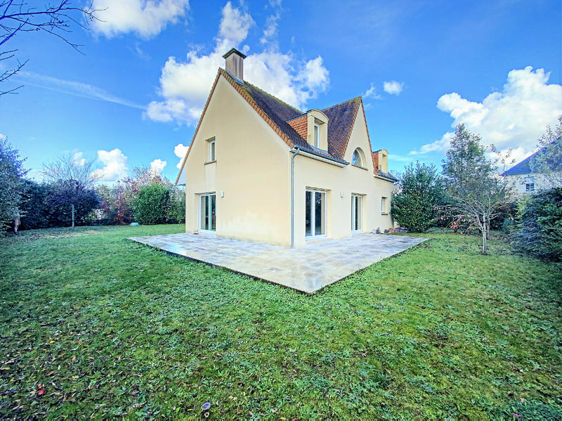 Maison - 163 m² - 6 pièces