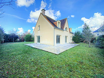 Maison - 163 m² - 6 pièces