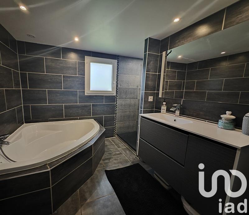 Maison - 162 m² - 6 pièces