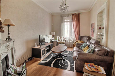 Maison - 204 m² - 10 pièces