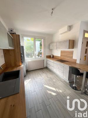 Maison - 105 m² - 4 pièces