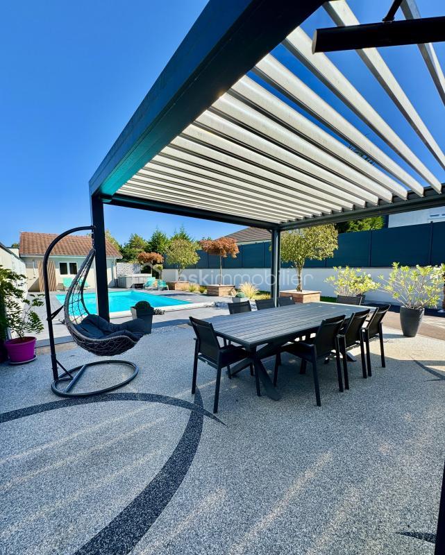 Maison - 187 m² - 6 pièces