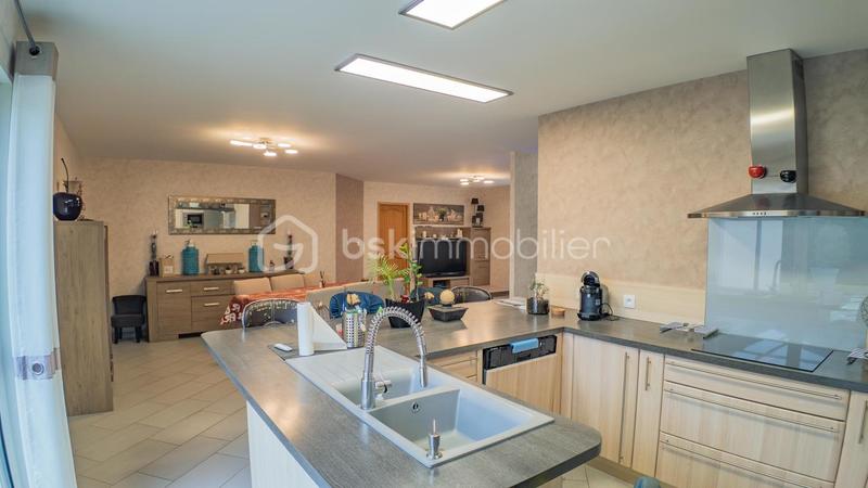 Maison - 138 m² - 5 pièces