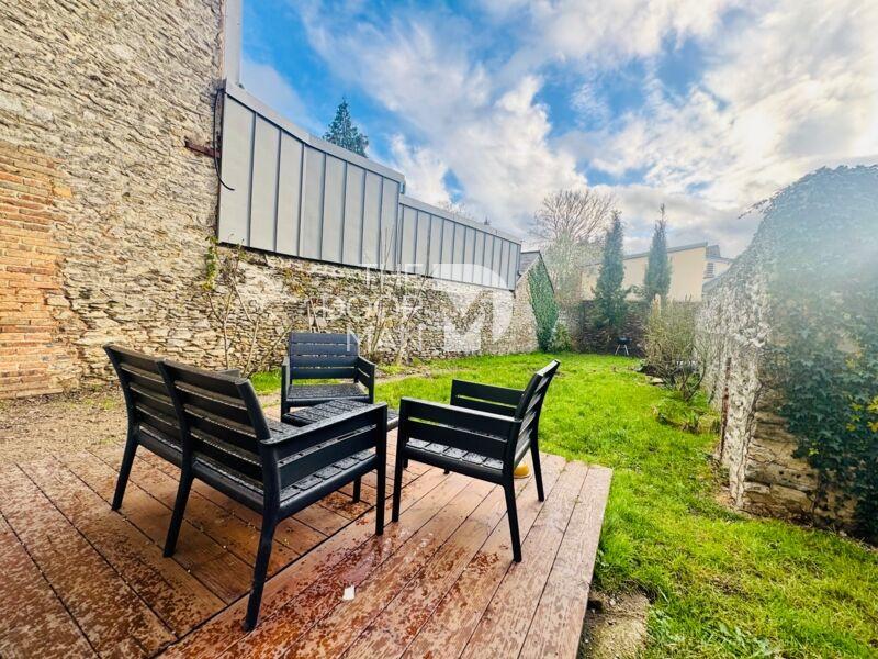 Maison de ville - 75 m² - 5 pièces