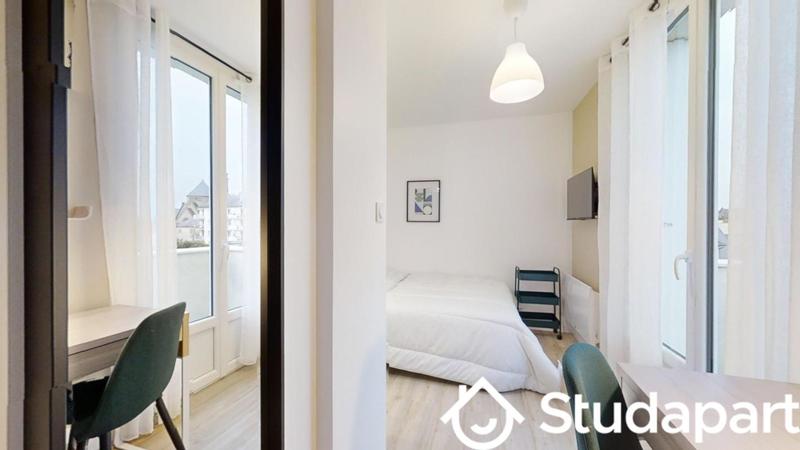 Chambre - 10 m² - 1 pièce