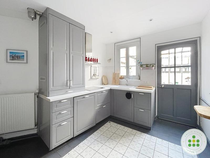 Immeuble - 295 m² - 10 pièces