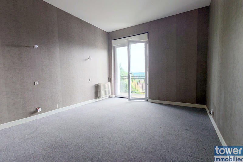 Maison - 197 m² - 8 pièces