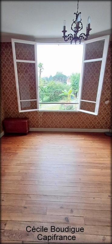 Maison - 121 m² - 6 pièces