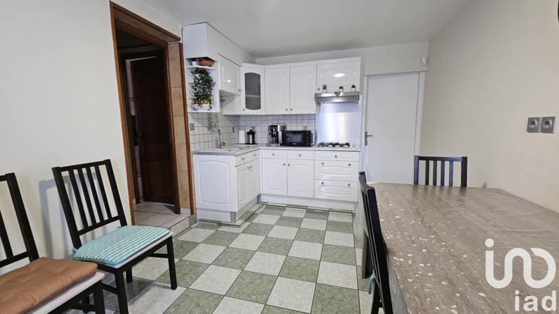 Maison - 180 m² - 8 pièces