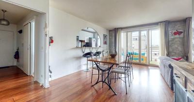 Appartement - 95 m² - 5 pièces