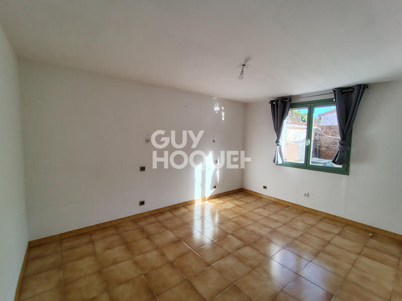 Villa - 100 m² - 5 pièces