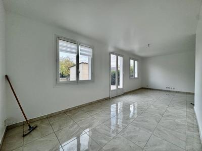 Maison - 82 m² - 5 pièces