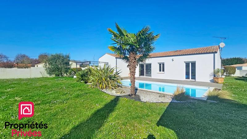 Maison - 440 m² - 5 pièces