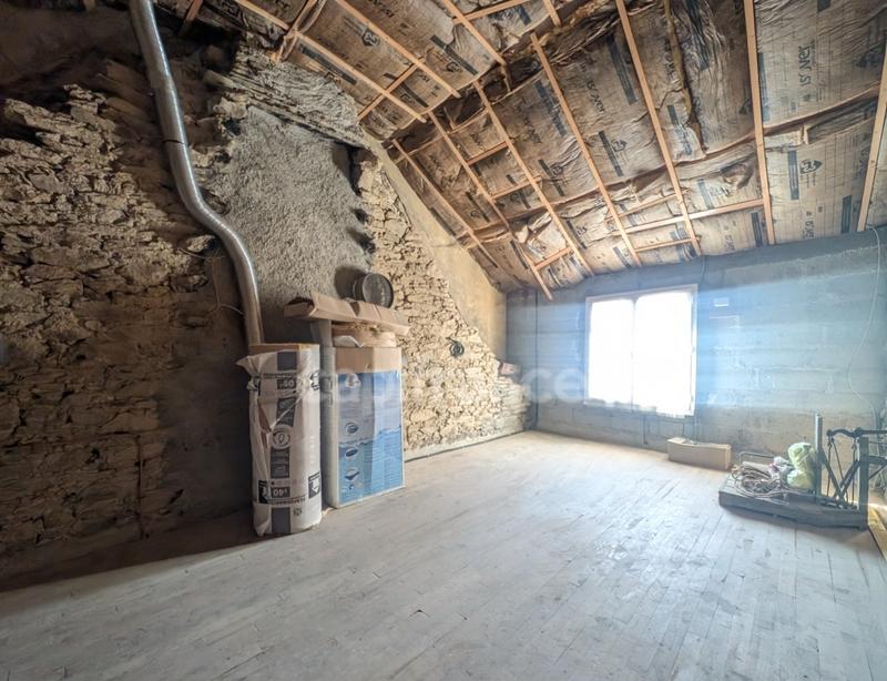 Maison - 94 m² - 5 pièces