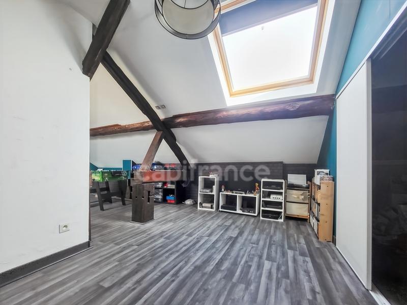 Maison - 255 m² - 9 pièces