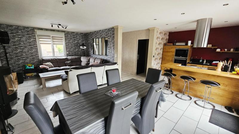 Maison - 110 m² - 6 pièces