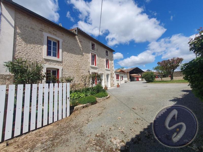 Maison - 169 m² - 6 pièces