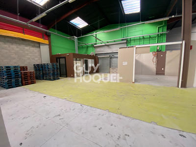 Local commercial - 600 m² - 2 pièces