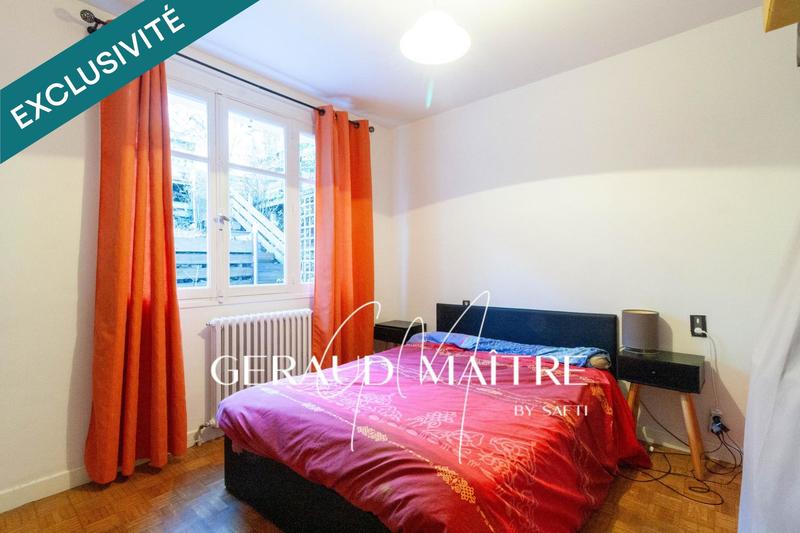 Maison - 196 m² - 10 pièces