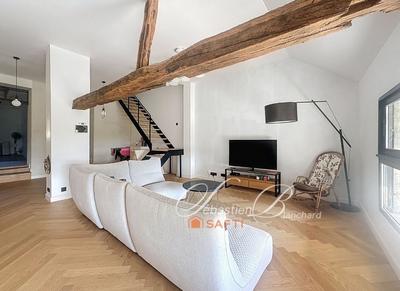 Maison - 269 m² - 8 pièces