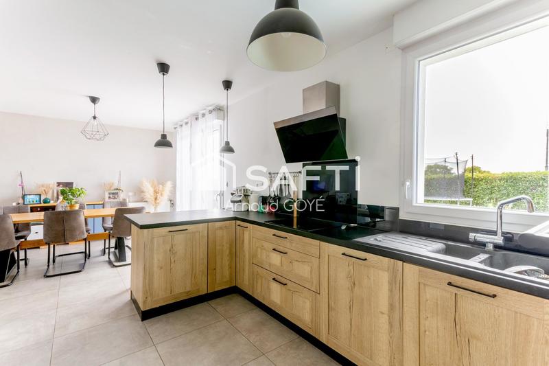 Maison - 101 m² - 5 pièces