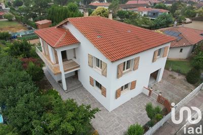 Maison - 169 m² - 5 pièces